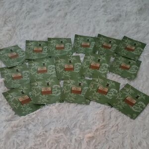 16 Pack Of Wei East Intensive Herbal Eye Treatment